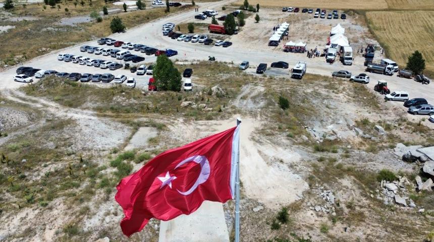 Kütahya 'Şehitleri Anma ve Kitabe Konulma Töreni' ile Boztepe şehitleri anıldı...