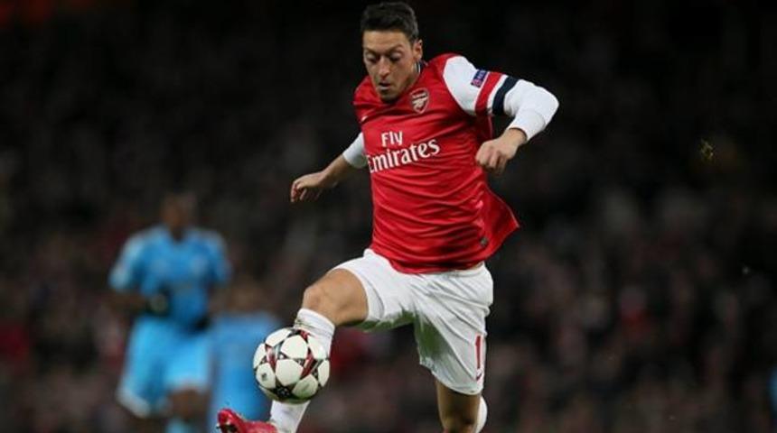 Mesut &Ouml;zil şov devam ediyor!