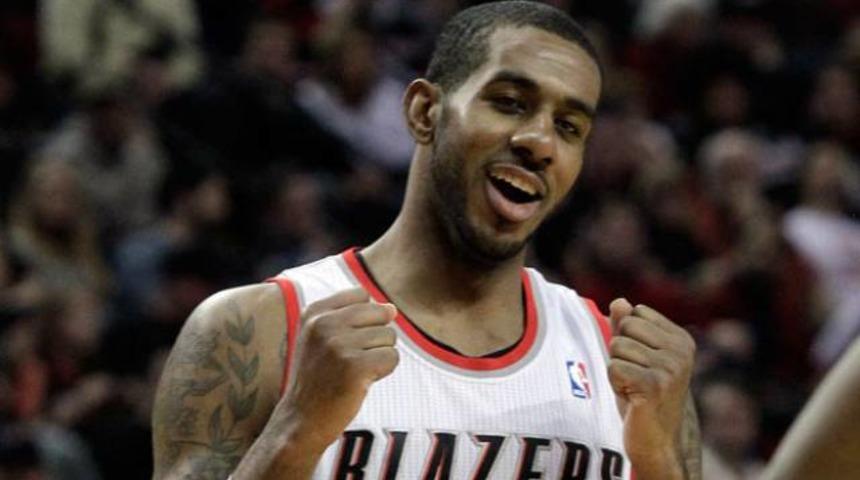 Aldridge Blazers'ı u&ccedil;urdu!