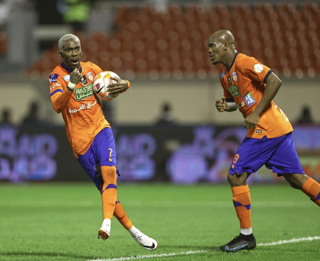 Galatasaray ve Adana Demirspor un eski oyuncusu Henry Onyekuru Türkiye ye Gençlerbirliği forması ile geri döndü!  1