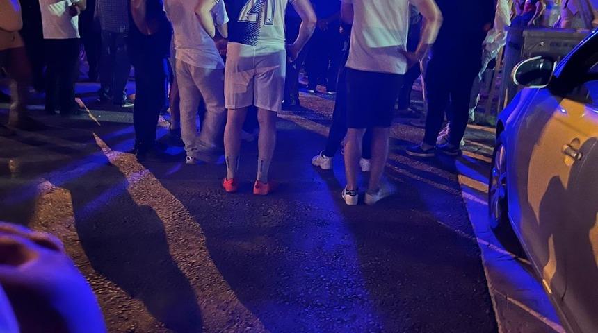 Tribündeki arbede sırasında can verdi! Fenalaşarak yere yığılan adam kurtarılamadı
