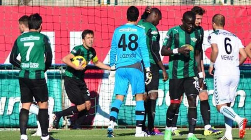 Manisa'da 3 gol var!