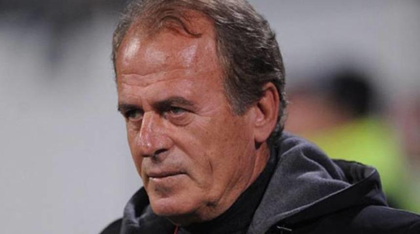 Mustafa Denizli deplasmanda berabere kaldı