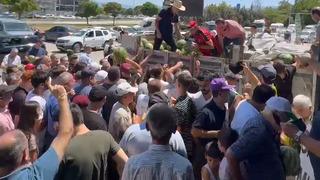 Duyan koştu, 12 ton ücretsiz dağıttılar! 20 dakikada tükendi