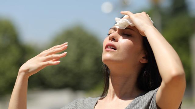 Aşırı sıcak uyarısı: Bu hastalar dikkat! Uzmanlardan uyarılar: Sıcaklıklara bağlı ölümler rapor ediliyor Risk grupları dikkatli olmalı...