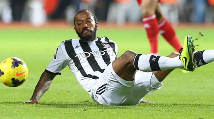 Fernandes'ten tepki! Soyunma odasına gitti...