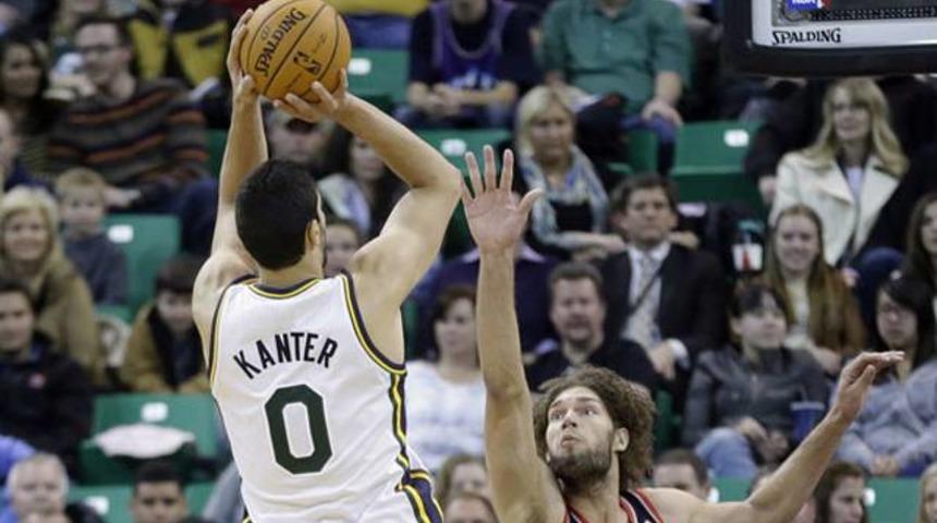 Enes Kanter yenilgiyi önleyemedi