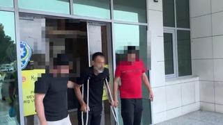 Polisi gören torbacı damdan atlayıp ayağını kırdı