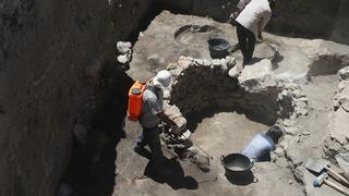 Yassı Höyük'te Geç Tunç Çağı'na ait yapı ve silolar gün yüzüne çıkarıldı