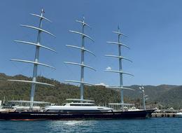 Haftalık kiralama bedeli 580 bin euro! Milyarlık ‘Maltese Falcon’ Marmaris’te milyonluk yakıt ikmali yaptı