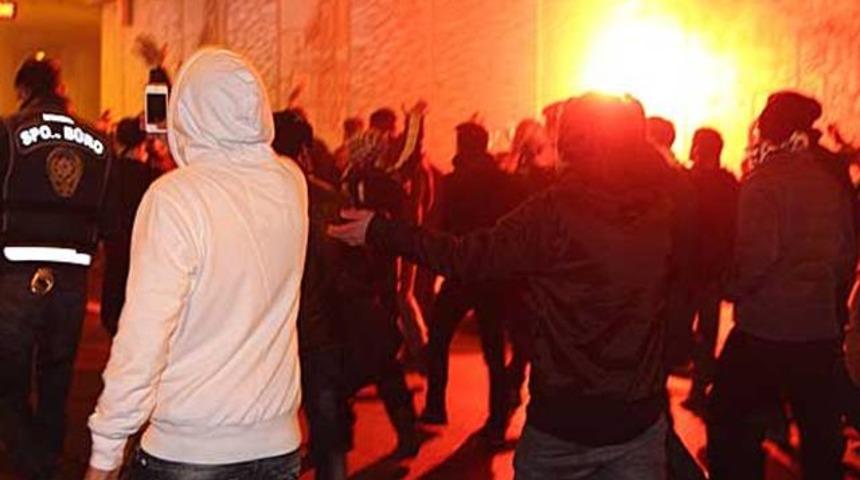 &Ccedil;arşı y&uuml;r&uuml;d&uuml; 'Toma'lar eşlik etti!