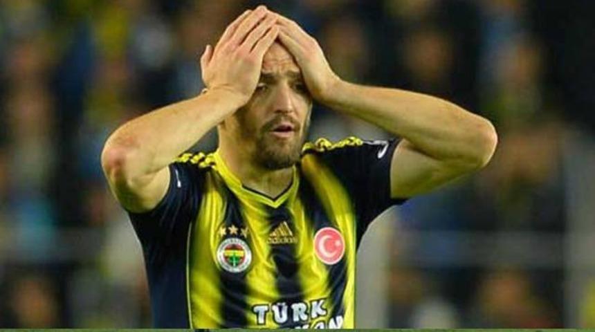 Caner Erkin trafik kazası ge&ccedil;irdi