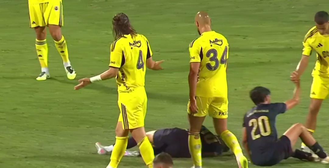 Yeni transfer görücüye çıktı! Fenerbahçe ikinci hazırlık maçında da hata yapmadı... Sarı-Lacivertliler Uniao de Leiria yı 2-0 mağlup etti 1