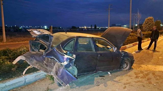 Karaman’da otomobiller çarpıştı: 3 yaralı 1