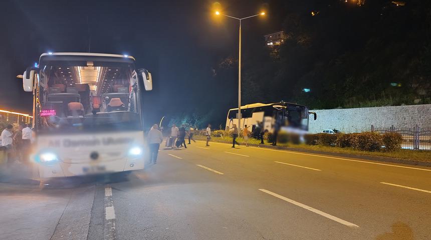 Rize'de yolcu otobüsü kaza yaptı