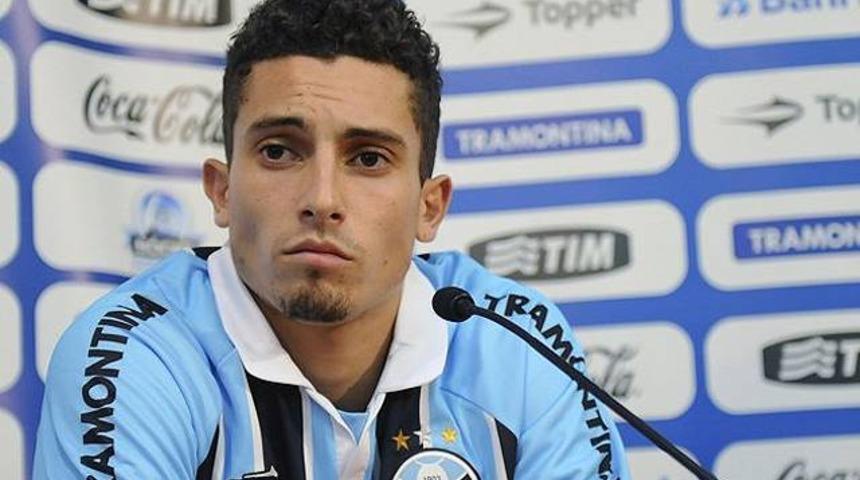 Galatasaray Alex Telles'le anlaştı