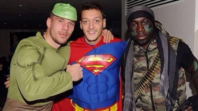 Karşınızda Super Mesut