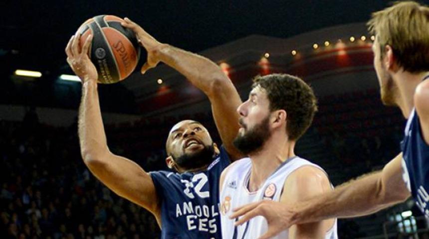 Efes Zalgiris'e duacı