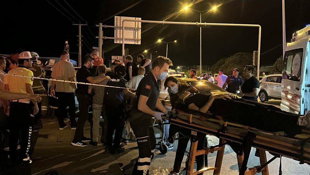 Çanakkale de feci kaza! Taksi ile otomobil çarpıştı: 8 yaralı 4