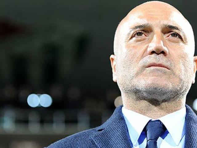 Hikmet Karaman resti çekti