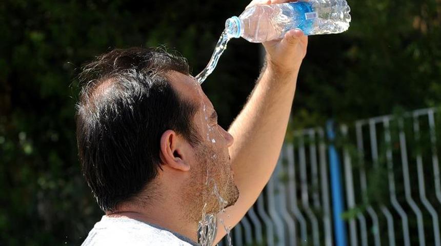 Türkiye yeniden sıcak hava dalgasının etkisine girdi! Gölgede bile 45 derece olacak