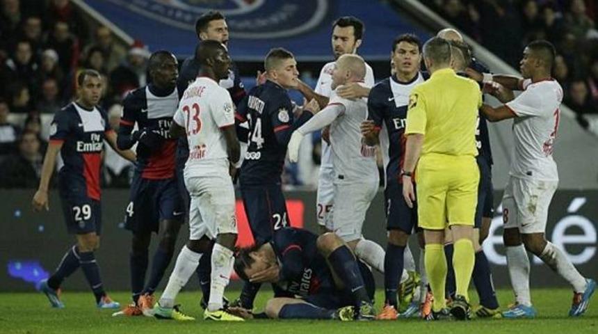 Zlatan Ibrahimovic'i tokatladılar!