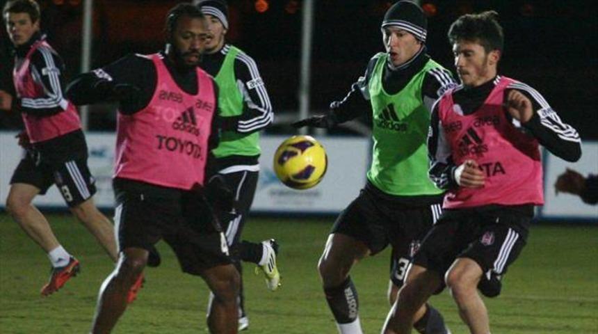 Fernandes ile Veli yumruk yumruğa!