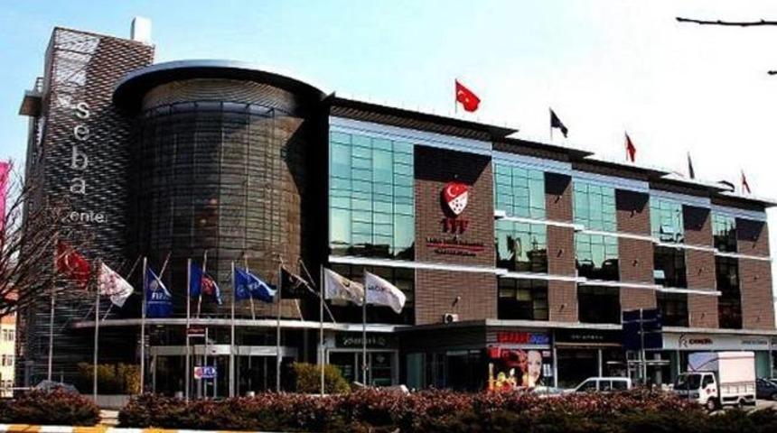 Federasyon binasında tabanca çıktı