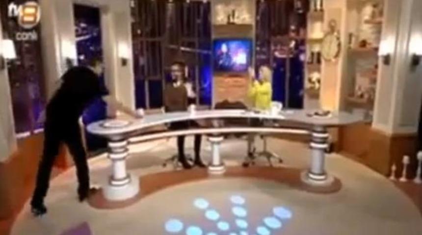 Acun Ilıcalı'dan Arda Turan'a &ccedil;ay servisi