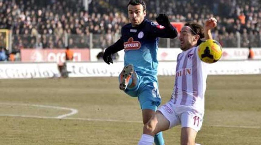 Serdar Özkan'dan yılbaşı hediyesi