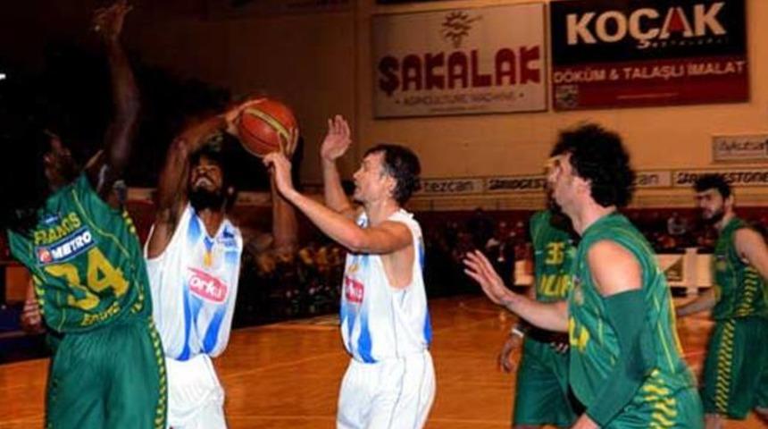 Deprem ma&ccedil; durdurdu!