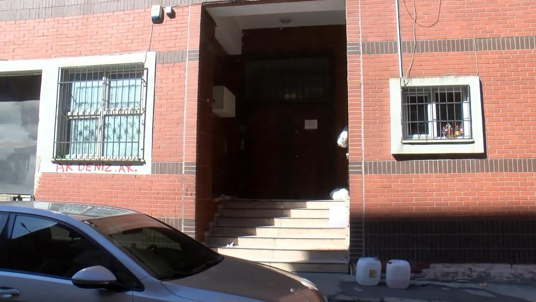 1 haftalık izinden sonra işbaşı yapacaklardı! 140 işçi kapanan fabrikayla karşılaştı 5