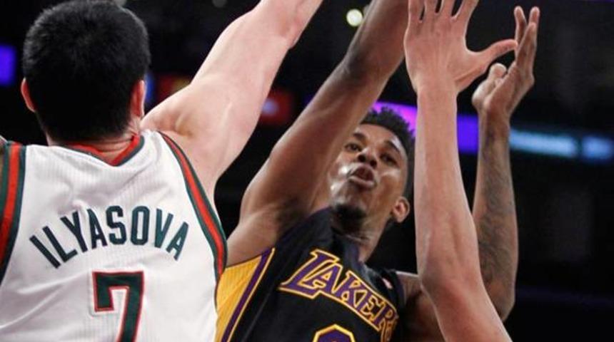 Ersan Lakers'ı devirdi