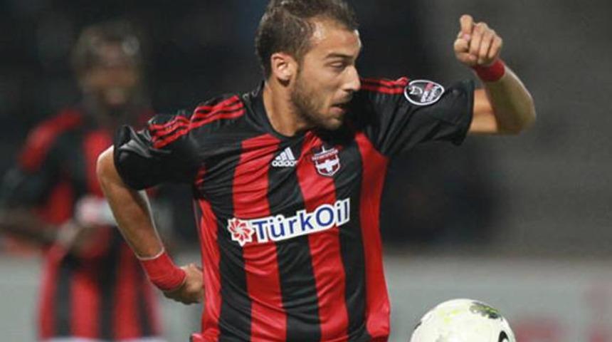 Cenk Tosun için 4 kulüp birbirine girdi