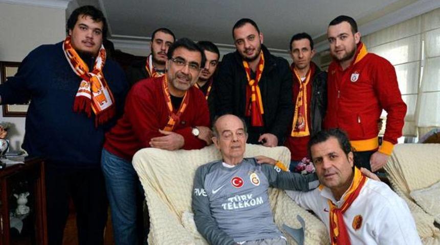 Turgay Şeren&rsquo;e Muslera forması!