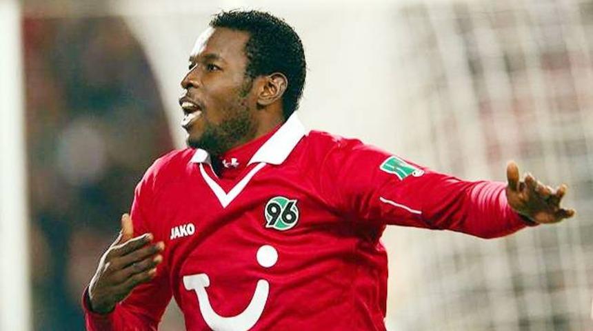 Mustafa Ak&ccedil;ay, Diouf'ta ısrarcı