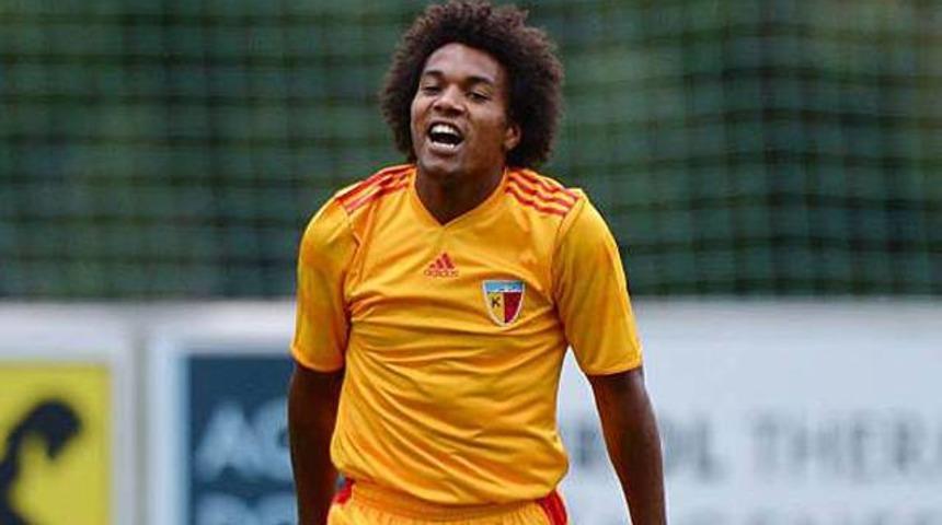 Kayserispor 3 isimle yollarını ayırıyor