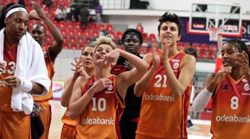 Galatasaray Odeabank zirvedeki yerini korudu: 79-54