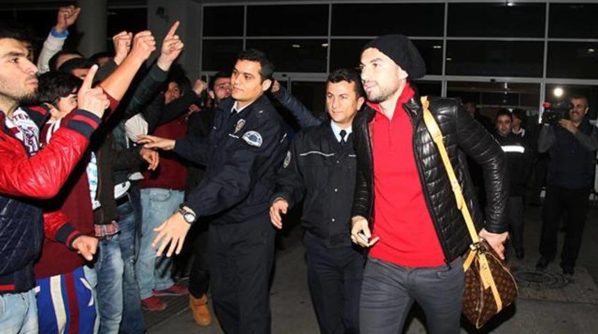 Burak Yılmaz'a b&uuml;y&uuml;k tepki