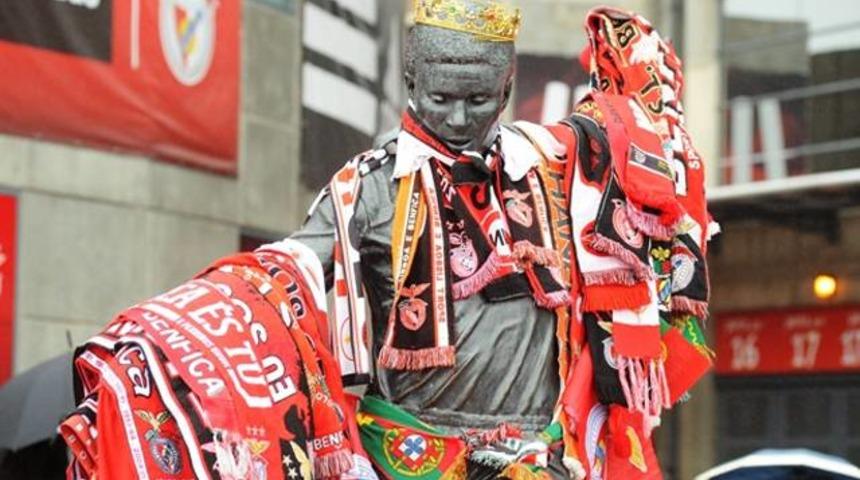 Portekiz 'kara panter'ini uğurladı