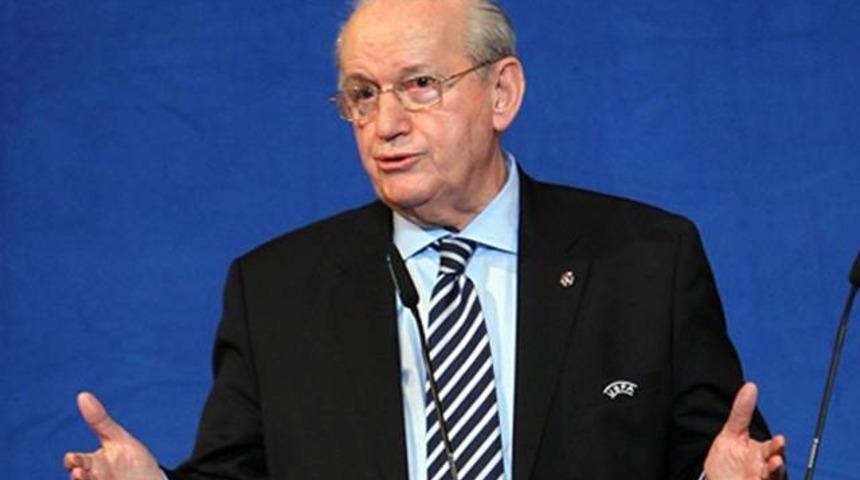 Fenerbah&ccedil;e, Şampiyonlar Ligi'ne katılacak mı?