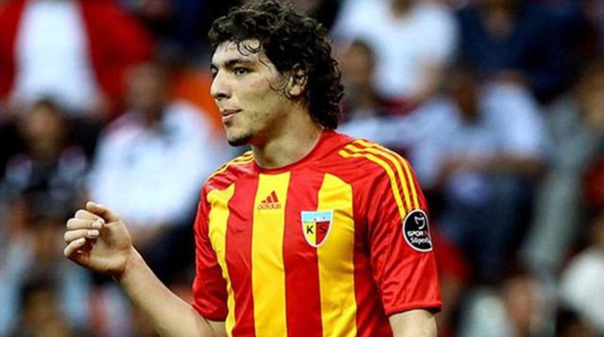 Galatasaray Salih Dursun'u borsaya bildirdi!