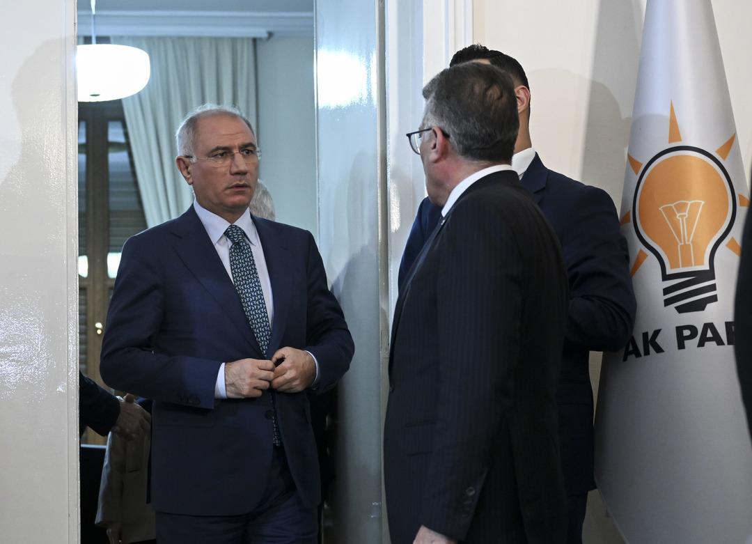 Bahçeli ile başladı, DEM Parti ile bitirdi! Ankara da yoğun trafik: MİT Başkanı Kalın dan siyasi parti turu 3