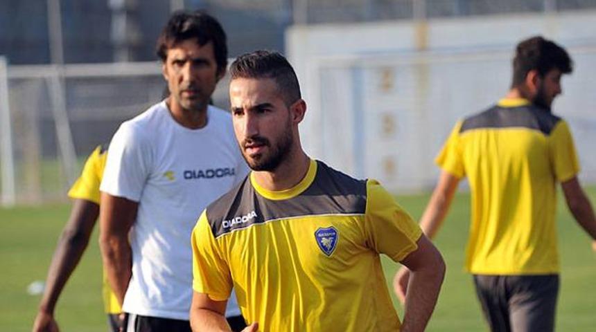 Umut G&uuml;ndoğan resmen Galatasaray'da