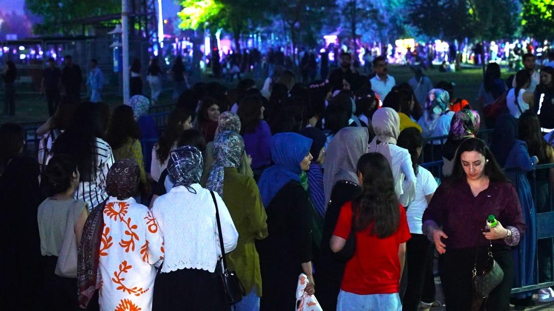 Van Kültür Yolu Festivali esnafın yüzünü güldürdü! Kent ekonomisine büyük katkı 2