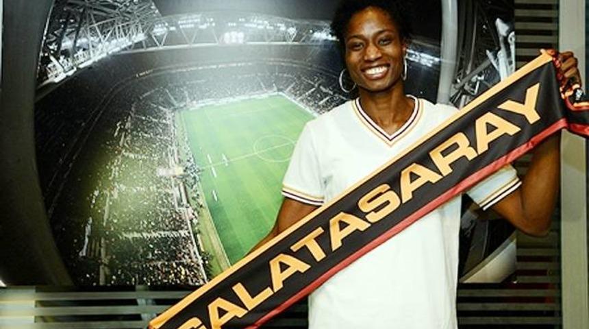 Galatasaraylı Montana sezonu kapatabilir