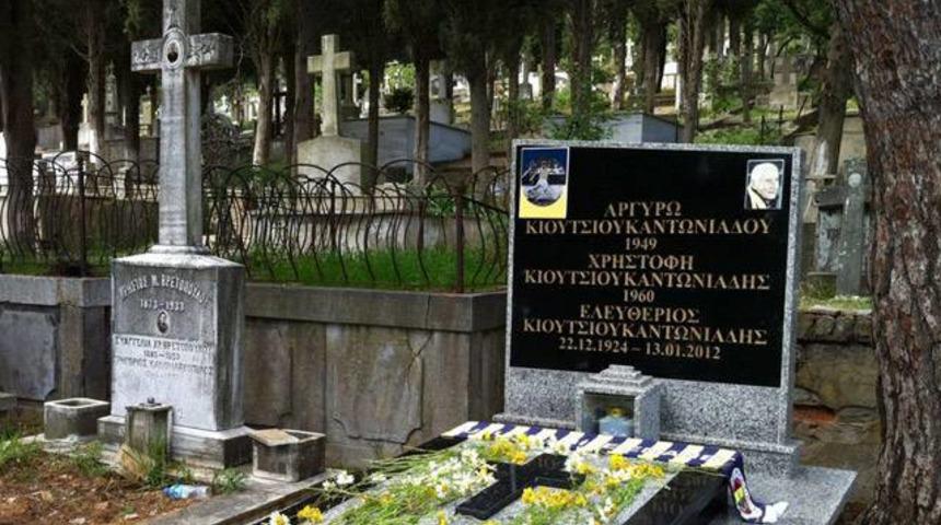 Lefter K&uuml;&ccedil;&uuml;kandonyadis anıldı!