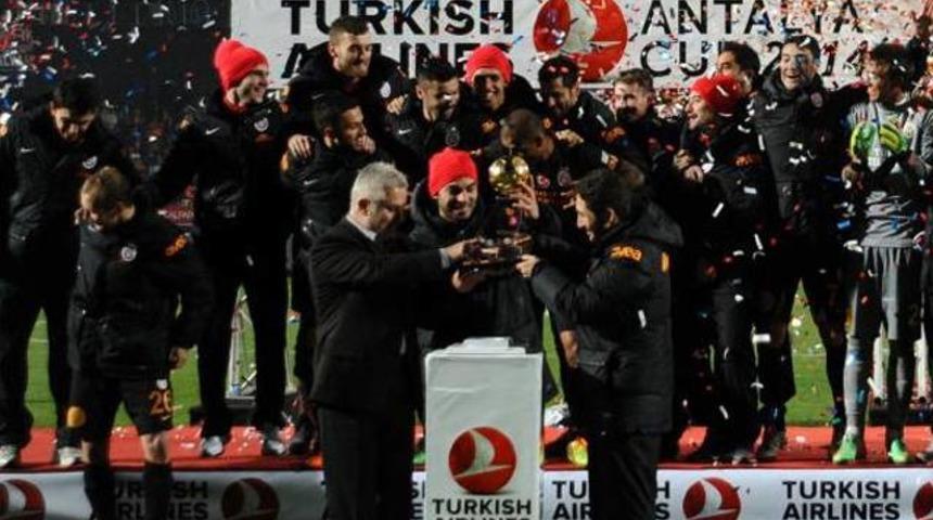 Eray İşcan kupayı kırdı!