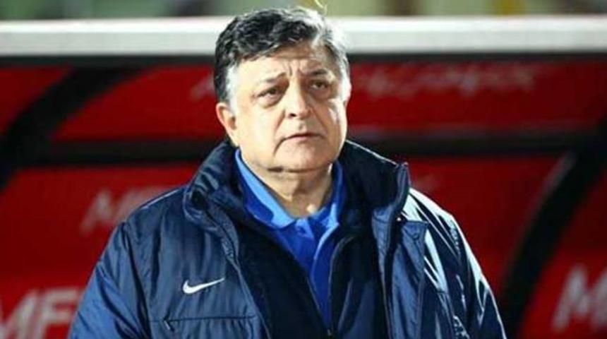 'Fatih Terim'in &ouml;n&uuml;n&uuml; ben a&ccedil;tım'