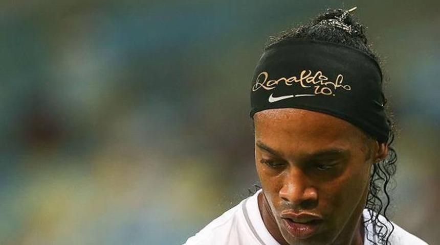 Ronaldinho transferinde s&uuml;rpriz gelişme